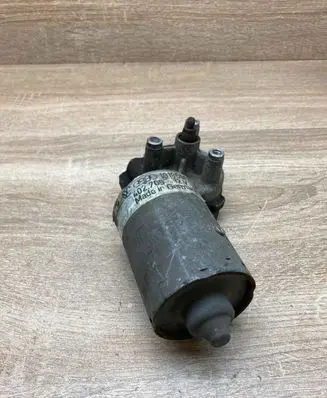 Volkswagen Golf II Wiper motor 191955113