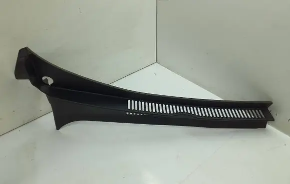 Volkswagen Golf Plus Wiper trim 5M0819404B
