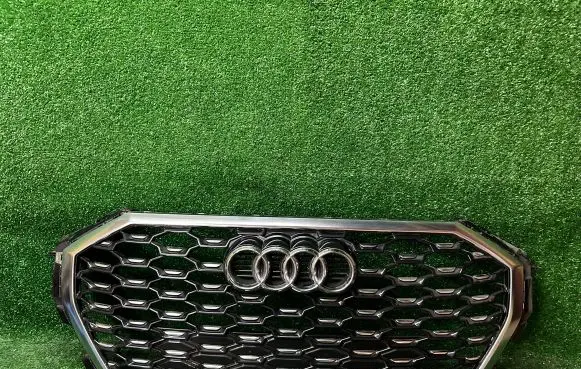 Audi Q3 F3 Front bumper upper radiator grill 83f853651b