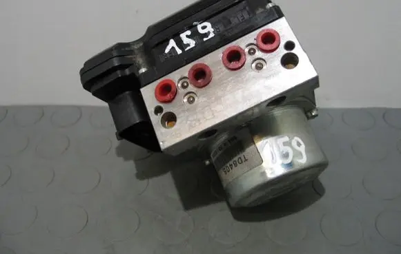 Nissan Juke I F15 ABS Pump Array