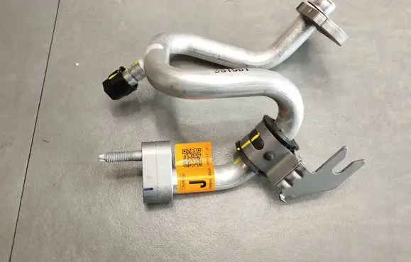 Volkswagen Amarok II Air conditioning (A/C) pipe/hose MB3B19N617JC