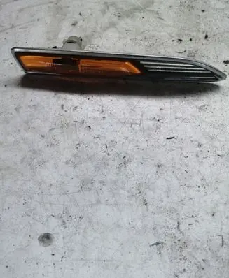 Ford Mondeo MK IV Front fender indicator light 7S7113K354BD
