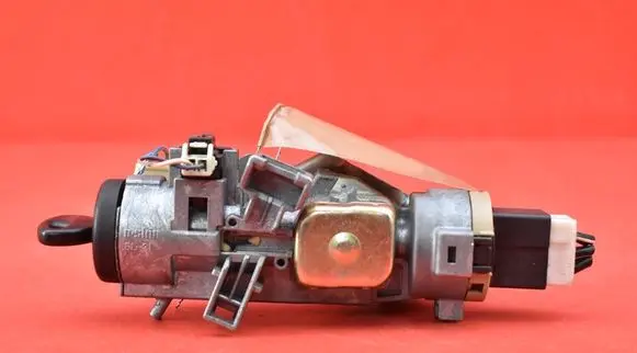 Mazda 323 Ignition lock