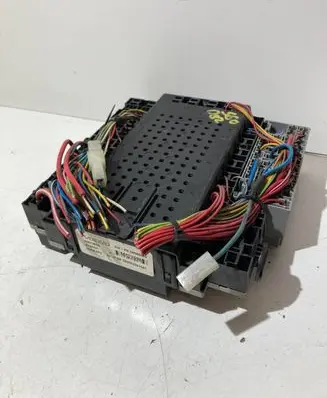 Volvo S60 Fuse box set 08679899 000002061597 00679899