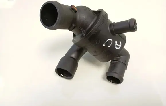 Thermostat/thermostat housing
