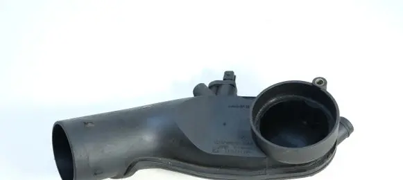 Audi A6 S6 C5 4B Air intake hose/pipe 078133356F