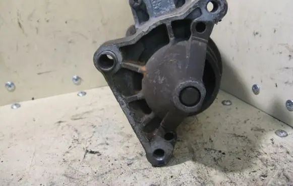 Peugeot 605 Starter motor M2T80582 21TD
