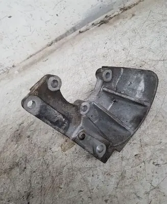 Opel Antara Engine mounting bracket