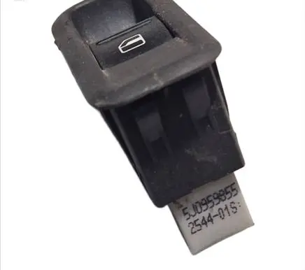 Skoda Fabia Mk1 (6Y) Electric window control switch 5J0867435