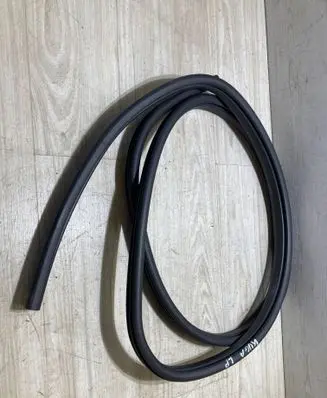 Ford Kuga II Front door rubber seal