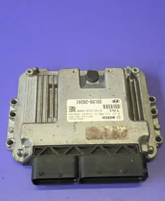 Hyundai Tucson TL Engine control unit/module 0261S14602 391992B2010 1039S77203