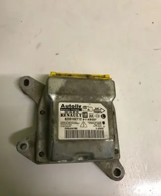 Renault Trafic II (X83) Airbag control unit/module 8200162712