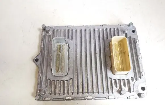 Chrysler Pacifica Engine control unit/module 05150888AD P05150888AD