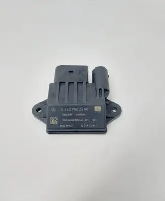 Mercedes-Benz CLS C218 X218 Glow plug pre-heat relay A6429002600 12269012511 0522140211