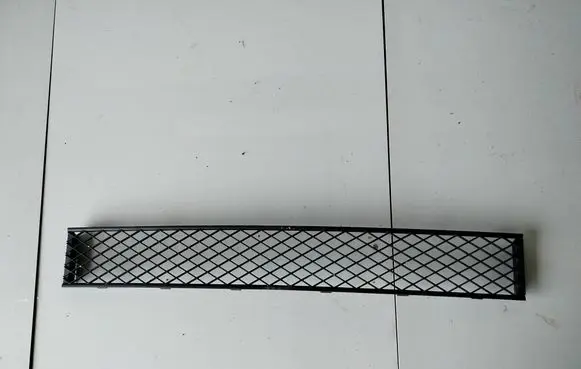BMW 7 F01 F02 F03 F04 Front bumper lower grill 51117183870