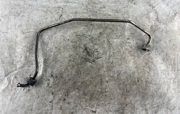 Audi A4 S4 B6 8E 8H Fuel injector supply line/pipe 