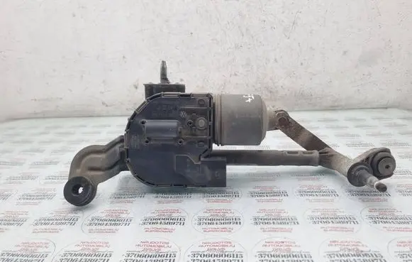 Volkswagen Golf Plus Front wiper linkage and motor 5M0955023C 5M0955119