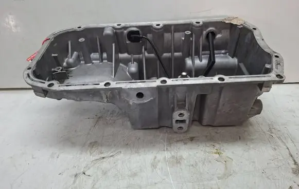 Opel Astra J Oil sump S27658188 55575128