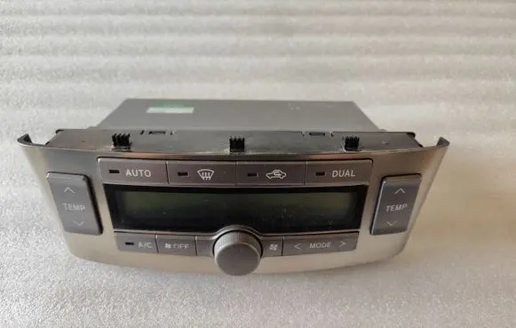 Toyota Avensis T250 Climate control unit 5590205050G