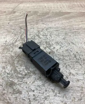 Volkswagen Golf IV Brake pedal sensor switch 1H0927189A