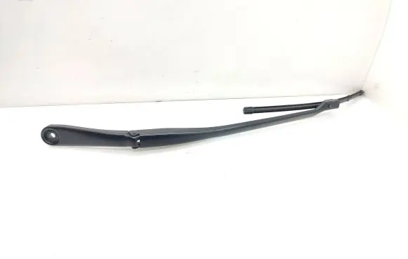 BMW 5 G30 G31 Front wiper blade arm 9463867