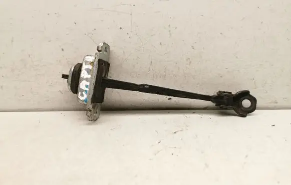 Chevrolet Captiva Front door check strap stopper