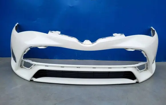 Toyota Avensis T270 Front bumper 5211902530