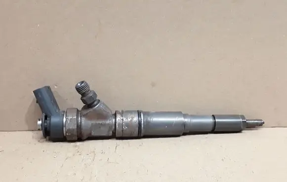 BMW 5 E60 E61 Fuel injector 0445110209 7794435
