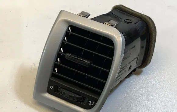 Skoda Roomster (5J) Dashboard side air vent grill/cover trim 5J0819701