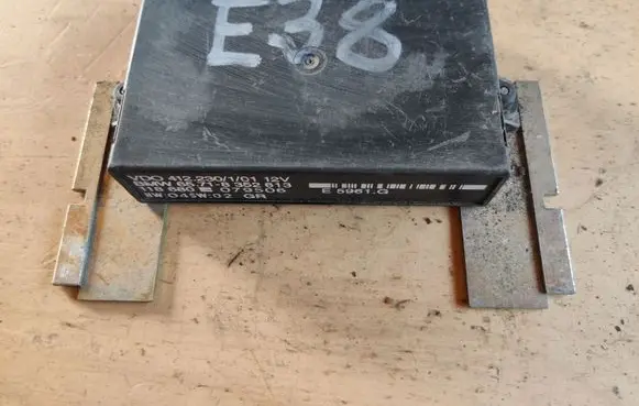 BMW 7 E38 Cruise control unit/module 65718352613 8352613
