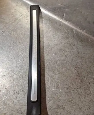 Mercedes-Benz B W245 Front sill trim cover A1696800074