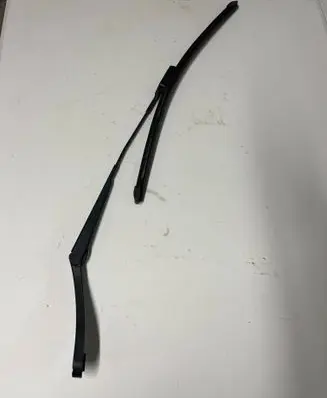 Ford Bronco Front wiper blade arm 97036203