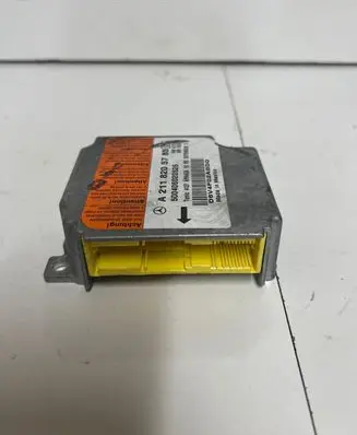 Mercedes-Benz E W211 Airbag control unit/module A2118205785 500406020526