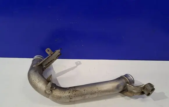 Intercooler hose/pipe