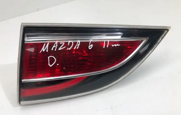 Mazda 6 Tailgate rear/tail lights