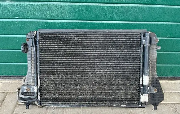 Volkswagen Golf V Radiator set 