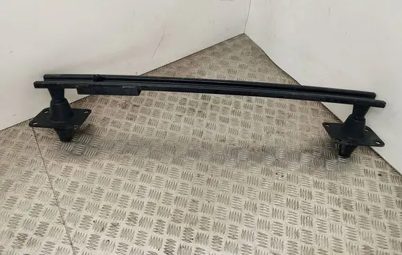 Citroen DS5 Front bumper cross member 9670186380 9670186280 29054E03