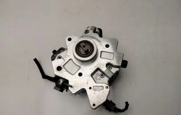 KIA Sportage Fuel injection high pressure pump 3310027400