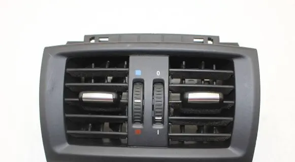 BMW X3 F25 Rear air vent grill 9200888
