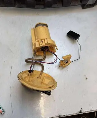 Opel Signum In-tank fuel pump 13129984