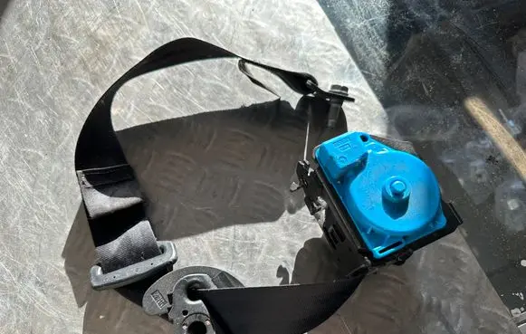 Citroen C4 II Picasso Rear seatbelt 96771407XX