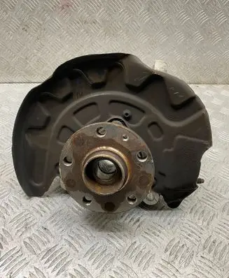 Audi Q3 F3 Front wheel hub NAA