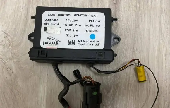 Jaguar XJ X40 Light module LCM DBC5326 90882764