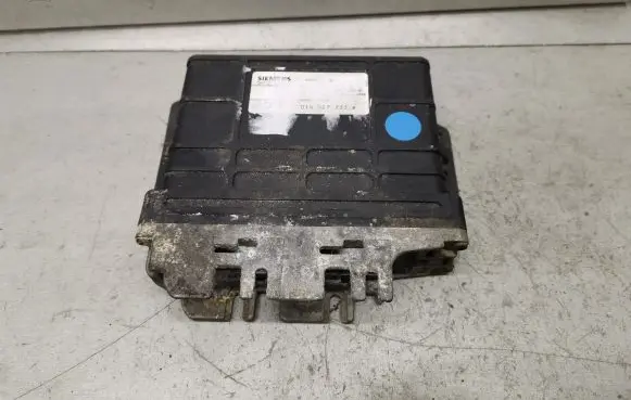 Audi A4 S4 B5 8D Gearbox control unit/module 01N927733R