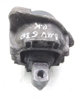 BMW 5 F10 F11 Engine mount bracket