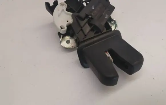 Audi A4 S4 B8 8K Tailgate/trunk/boot lock/catch/latch 4F5827505D