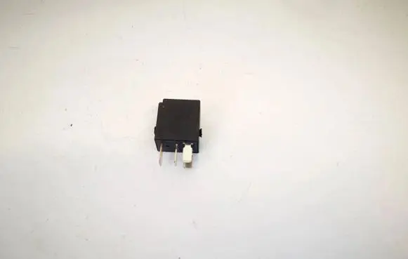Mercedes-Benz C W204 Other relay a0025428319 4ra007813-08