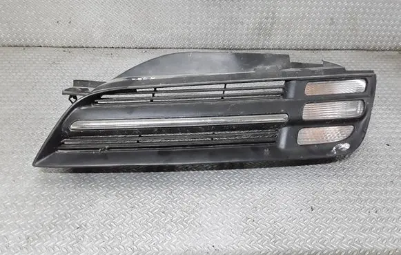 Nissan Micra Front bumper upper radiator grill