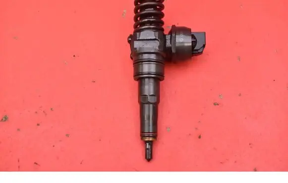 Skoda Superb B6 (3T) Fuel injector 038130073BN