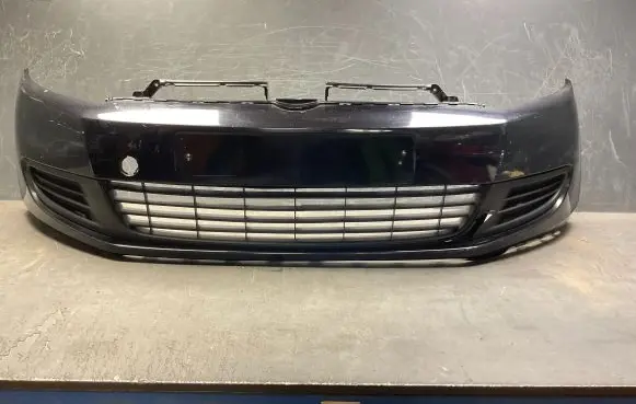 Volkswagen Golf VI Front bumper 5K0807221 5550000